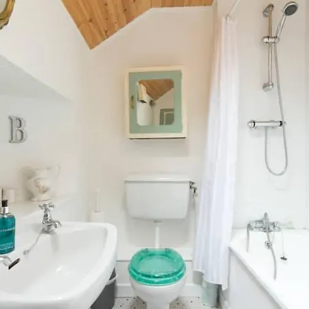 Tatil Evi Niamh's Seaside *