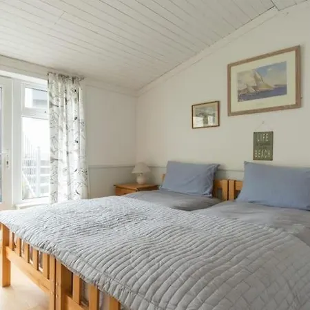 Niamh'S House Cosy And Comfy In The Heart Of Kinvara