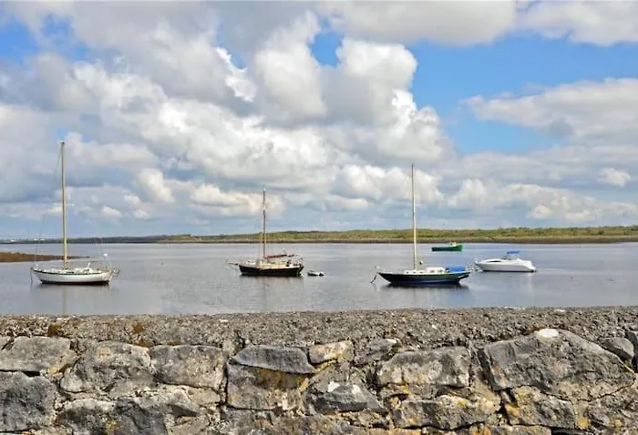 Niamh'S House Cosy And Comfy In The Heart Of Kinvara 킨바라